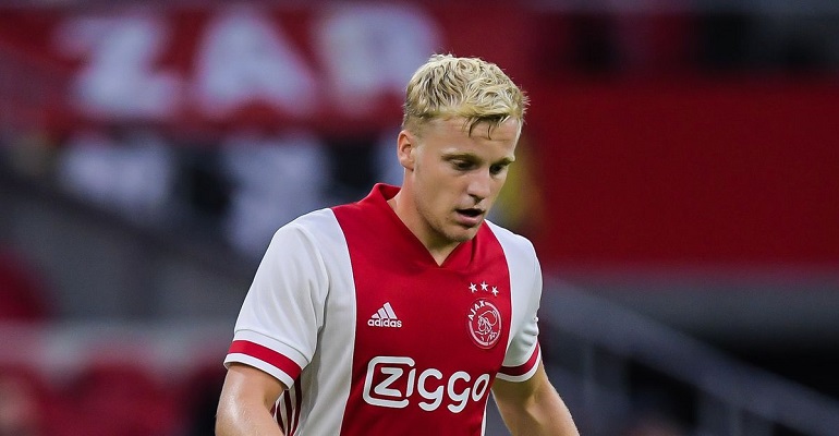 Chuyển nhượng MU, Manchester United, Liverpool, Van de Beek, Van Dijk