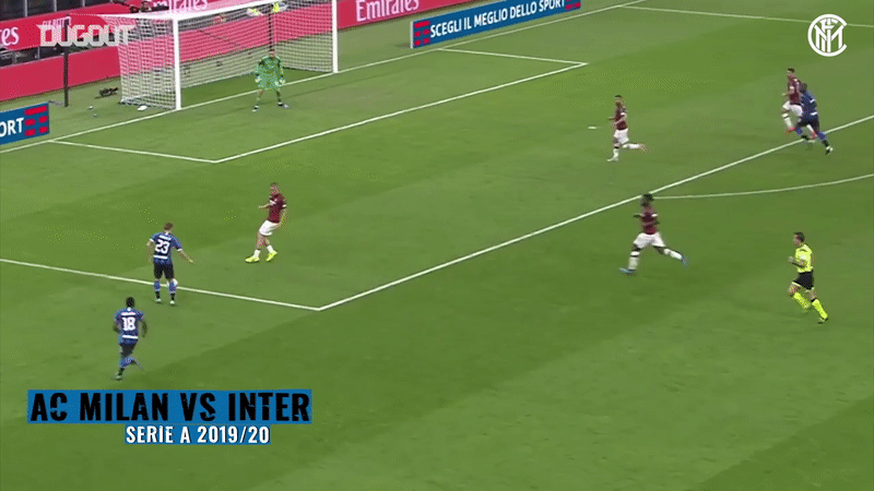 VIDEO: Lukaku 'oanh tạc' khung thành AC Milan