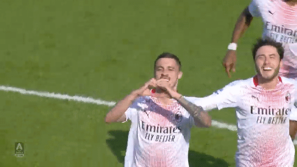 Video bàn thắng Verona 0-2 AC Milan: Tre già măng mọc