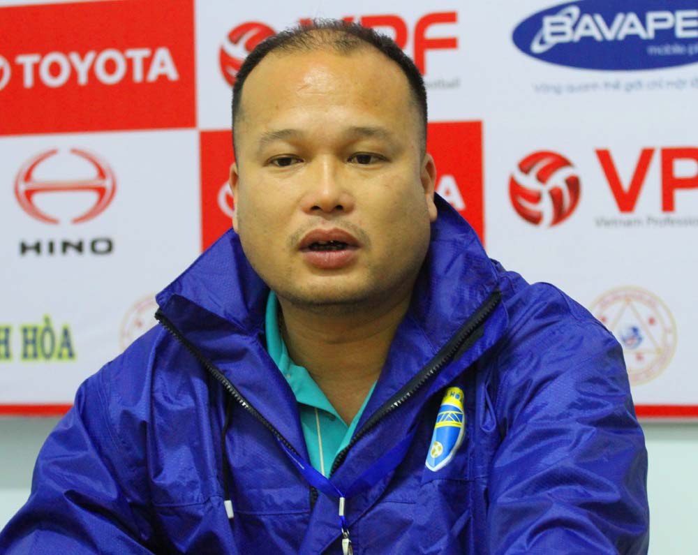HLV Mai Xuân Hợp, chủ tịch nguyễn văn đệ, bầu đệ, HLV Hoàng Thanh Tùng, bxh vòng 23 vleague 2019
