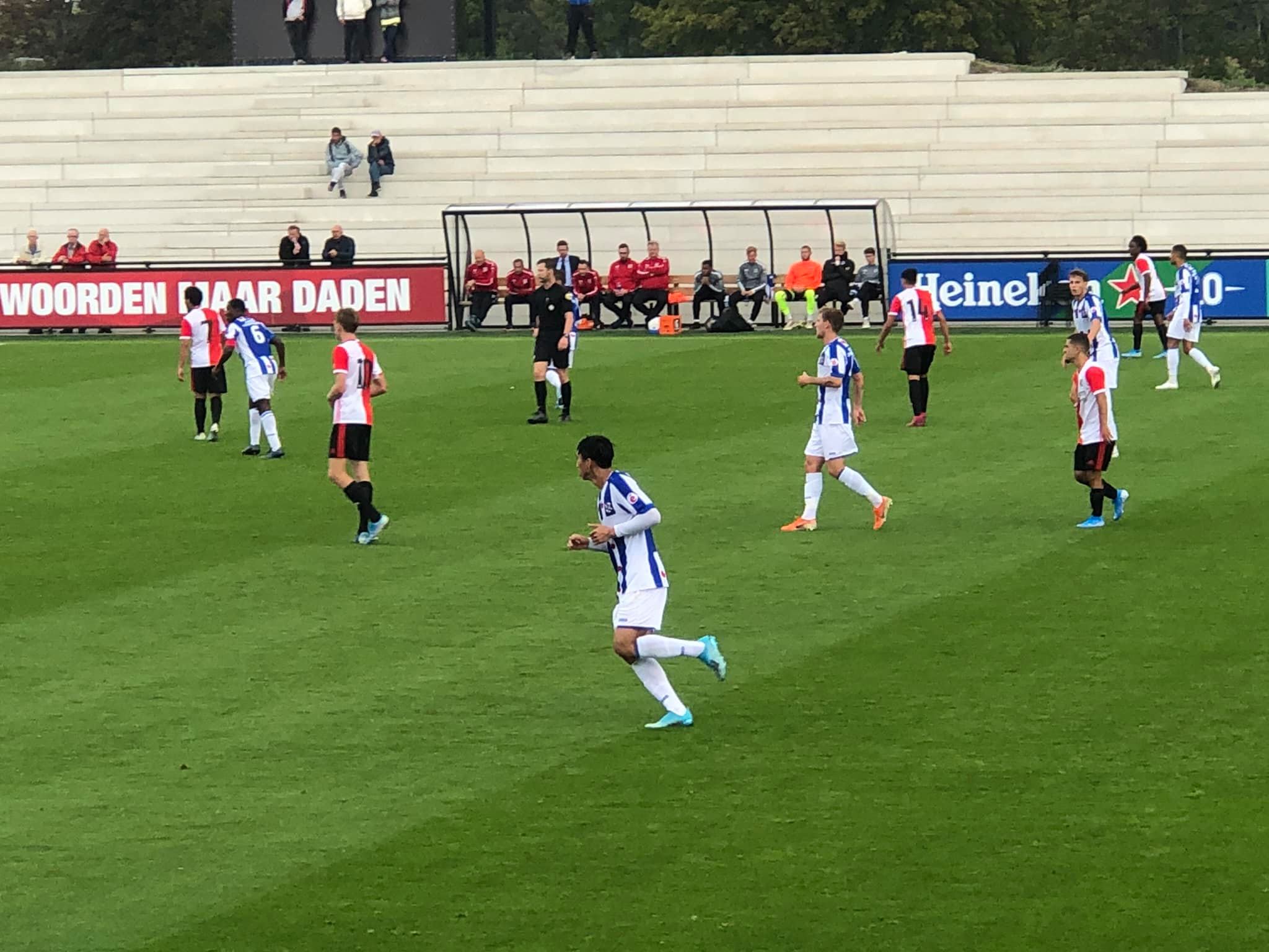 Văn Hậu ra sân, giải trẻ Hà Lan, Văn Hậu, SC heerenveen, giải VĐQG Hà Lan, Eredivisie