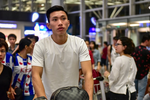 Việt Nam vs Malaysia, Văn Hậu hội quân, Vòng loại World Cup 2022, HLV Park Hang Seo, Công Phượng