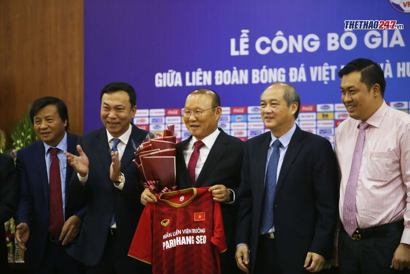 Hoàng Văn Phúc, Park Hang Seo, VFF, Hợp đồng mới Park Hang Seo, ĐT Việt Nam, bóng đá Việt Nam