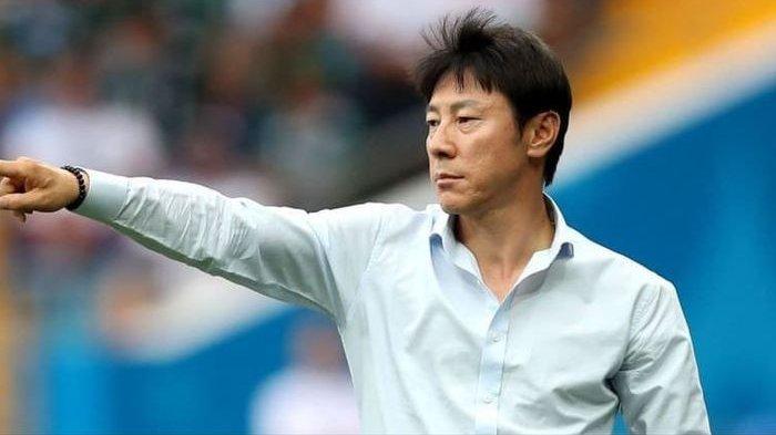 Shin Tae Yong tu choi dan dat Indonesia