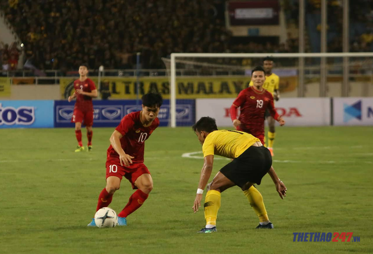 Viet Nam doi mat voi kho khan
