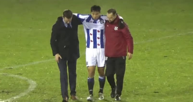 Heerenveen bi che khong biet dung Van Hau
