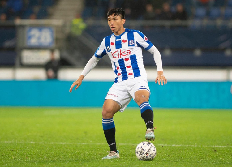 CDV Heerenveen khong muon Van Hau o lai