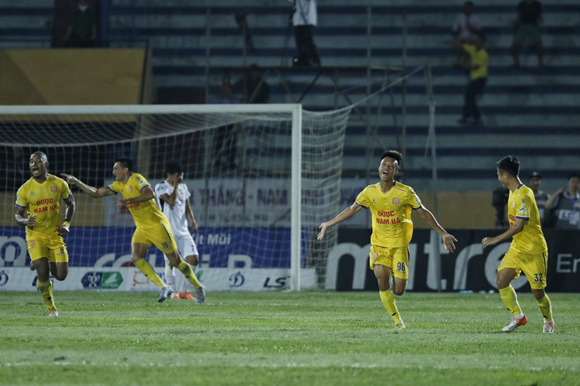 Nam Định 2-0 HAGL