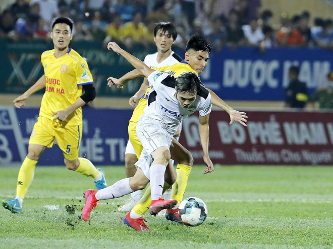 Van Toan tiet lo su that ve chan thuong