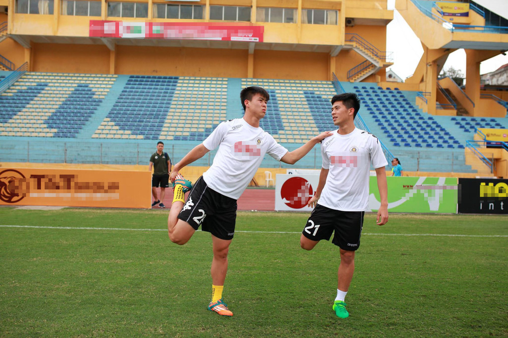 Ha Noi FC vo dich v.league 2020 nho ban linh