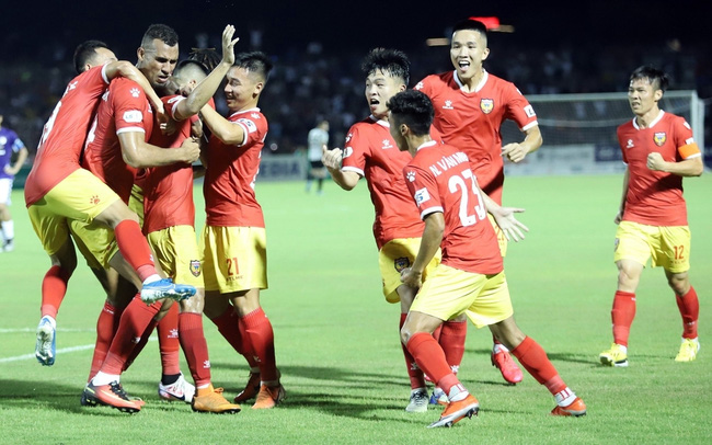 Hong linh ha tinh 0-0 shb đà nẵng