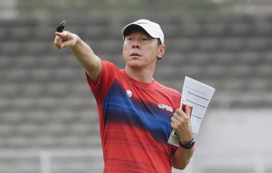 HLV Shin Tae Yong bi doa sa thai