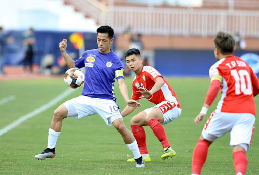 Cup Quoc gia som tro lai