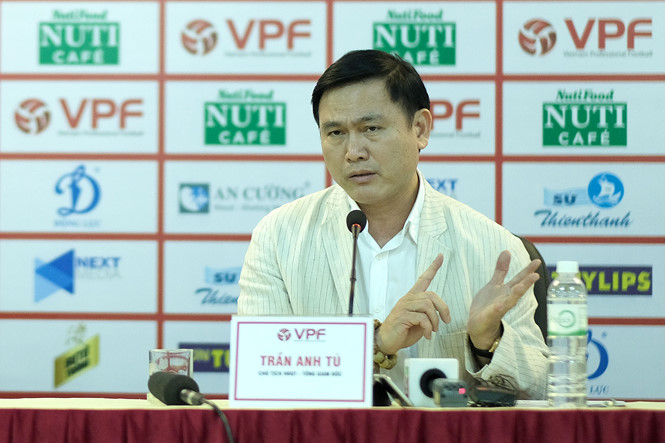 VPF bac bo viec huy V-League
