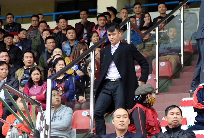 Công Vinh, Phú Tấn, Đoàn Phú Tấn, FLC Thanh Hóa, CLB TP.HCM, V-League 2017, trọng tài V-League 2017