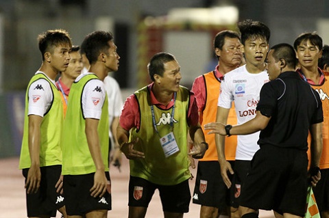 CLB Long An, Bầu Thắng, Long An vs TP.HCM, V-League 2017, CLB Long An, Võ Thành Nhiệm, Minh Nhựt, Quang Thanh