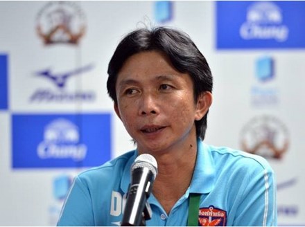dusit, Dusit Chalermsan, ĐTQG Lào, HAGL, tin tức HAGL, AFF Cup