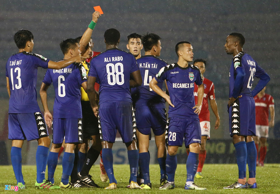 V-League, Trần Văn Lập, Nguyễn Trọng Thư
